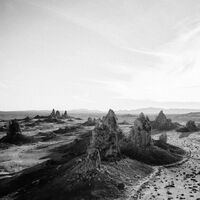 Lto - Daear vinyl cover