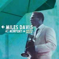 Miles Davis - MIles At Newport 1955-1975 Bootleg Series 4 (Deluxe) vinyl cover
