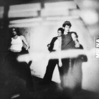 Muna - Dancing on the Wall vinyl cover