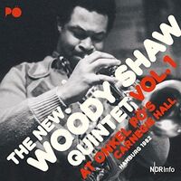 Woody Quintet Shaw - At Onkel Po's Carnegie Hall Hamburg 82 vinyl cover